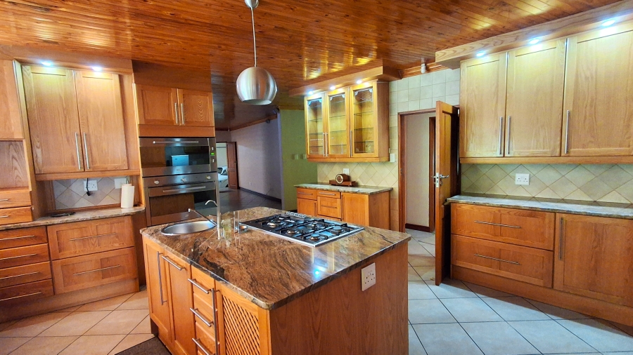 3 Bedroom Property for Sale in Protea Park North West